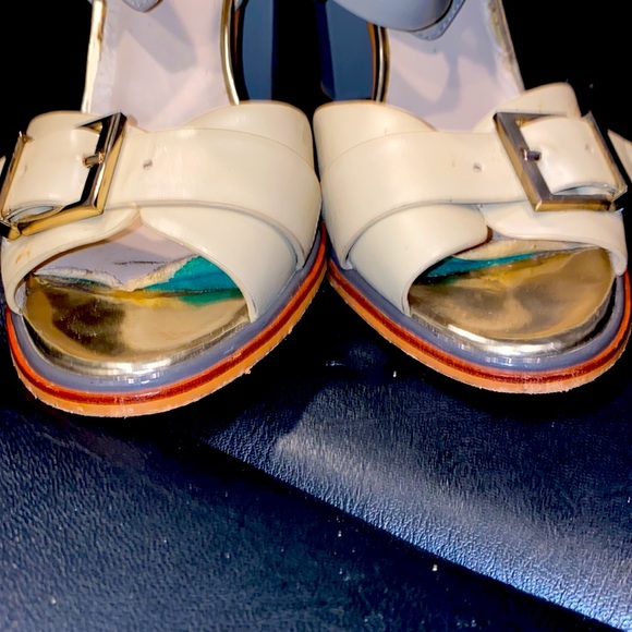 Designer Shoe - Picture 6 of 7